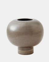 Koop Vase in Clay, side profile