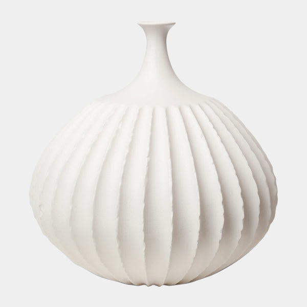Sawtooth Vase in Rustic White, small size, product view
