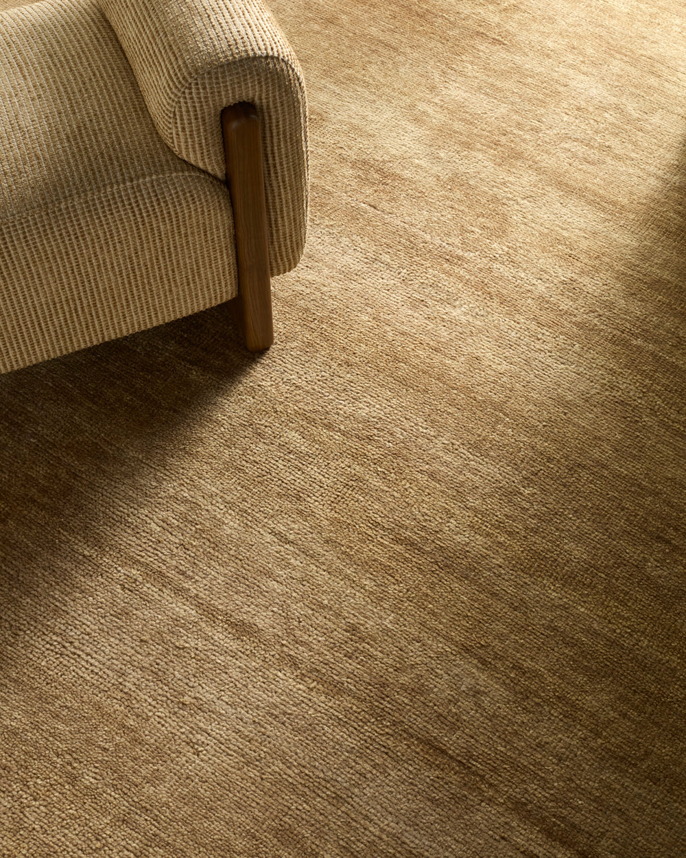 Astana Hand Knotted Rug ATT-2306 in Camel, styled in a room