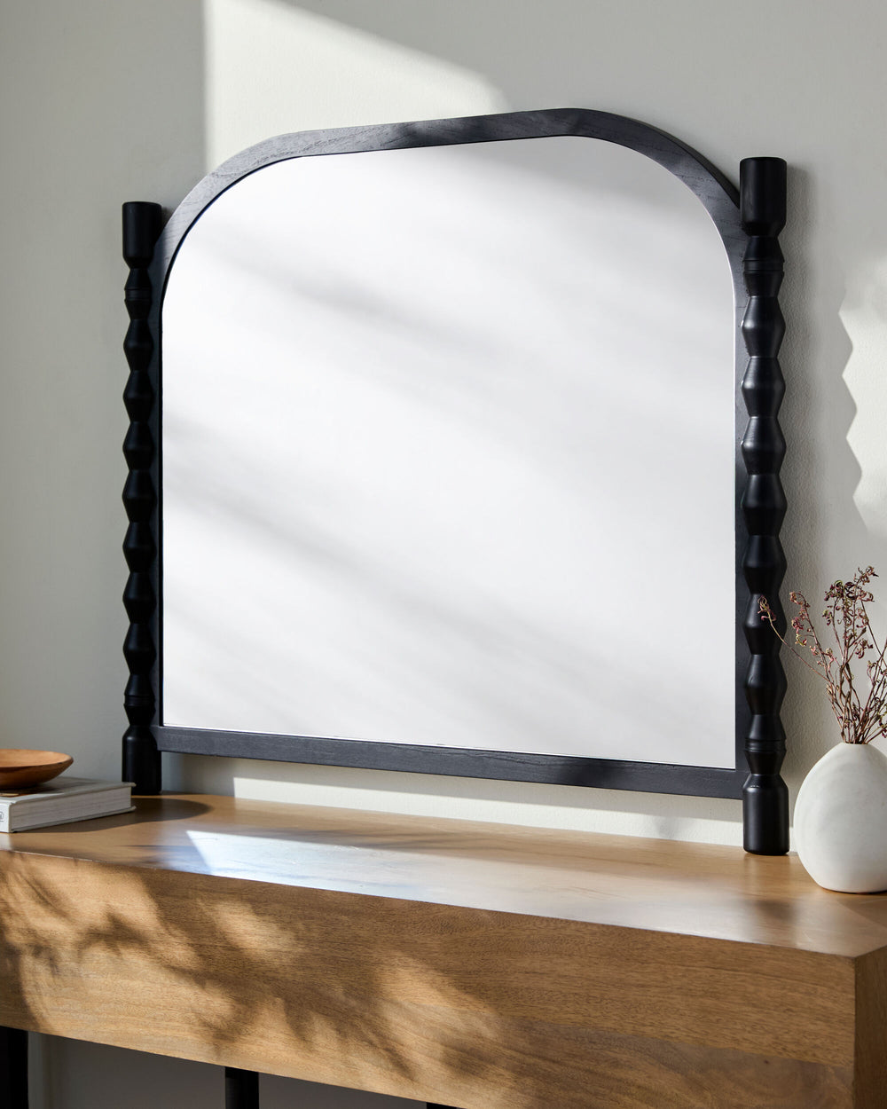 Bellinda Mantel Mirror BIND-003, styled in a room
