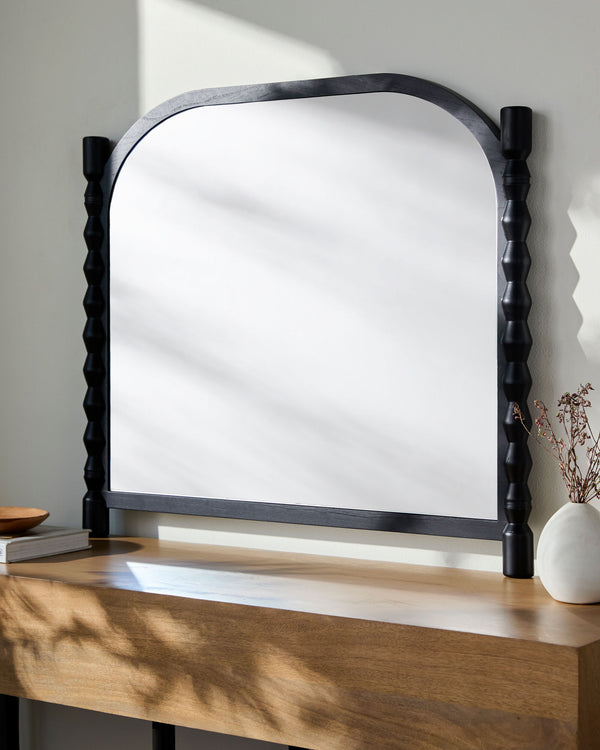 Bellinda Mantel Mirror BIND-003, styled in a room