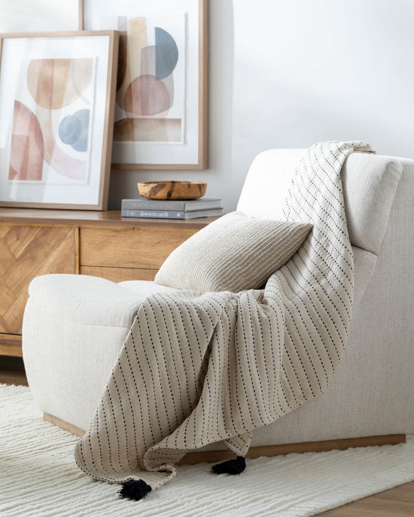 Kapri Throw BOKI-1001, styled in a room