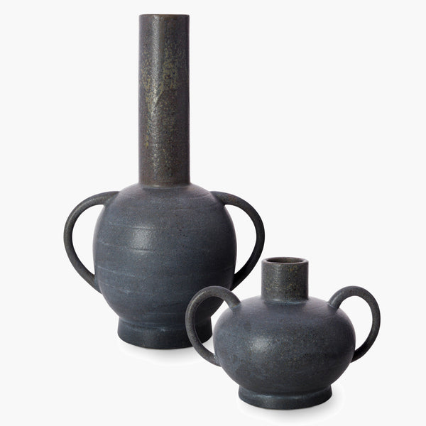 Acanceh Vase CCH-004 in Black, front view