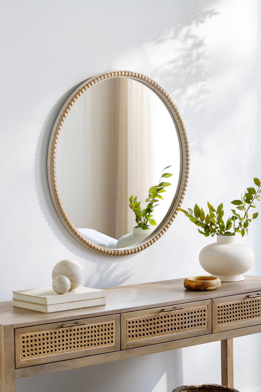Dwarka Accent Mirror DKA-001, styled in a room