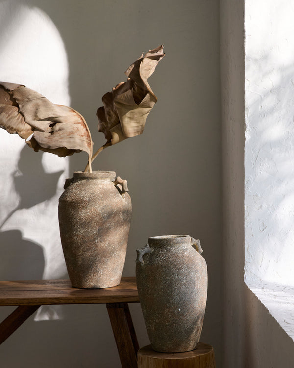 Abbie Vase GAAB-001, styled in a room
