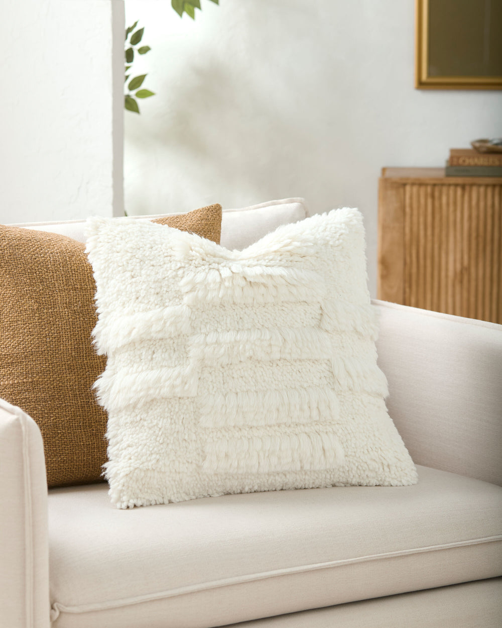 Lizzano Accent Pillow LIZ-001 in Ivory, styled in a room
