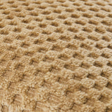 Novoli Accent Pillow NVO-001 in Taupe, close-up of the texture