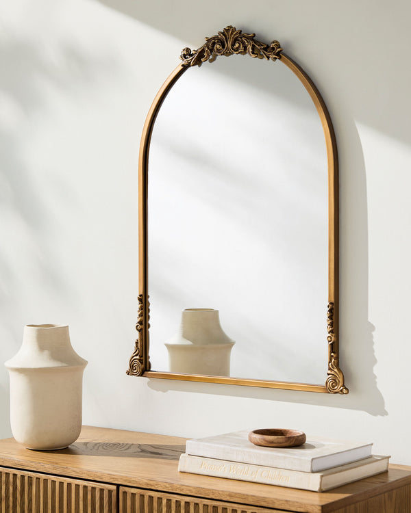 Aarlen Accent Mirror RAL-009, styled in a room
