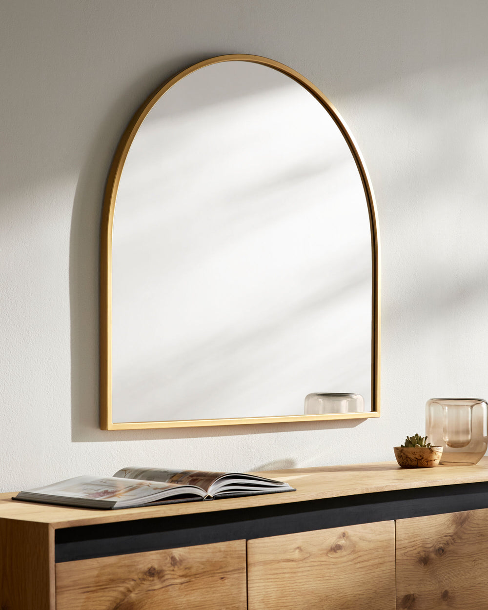 Carmen Accent Mirror RME-004, styled in a room